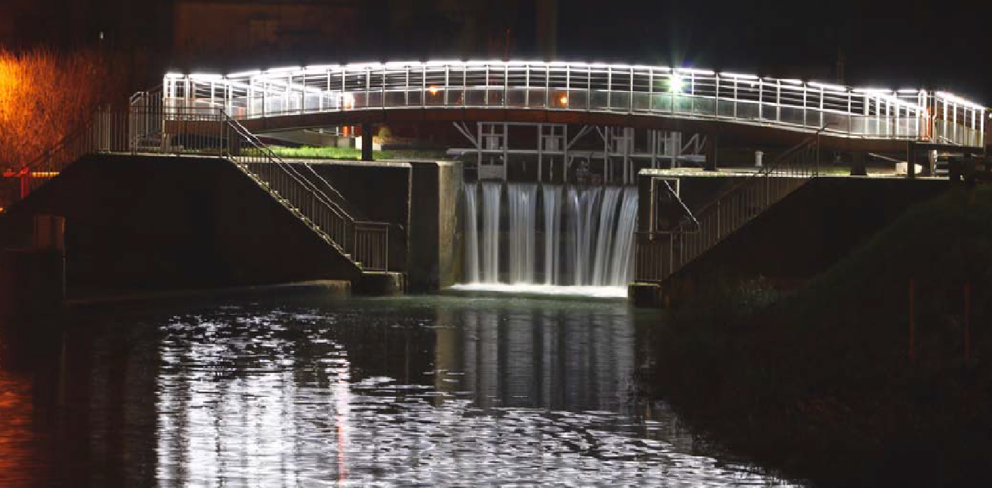 Passerele sur le canal Moissac (31)